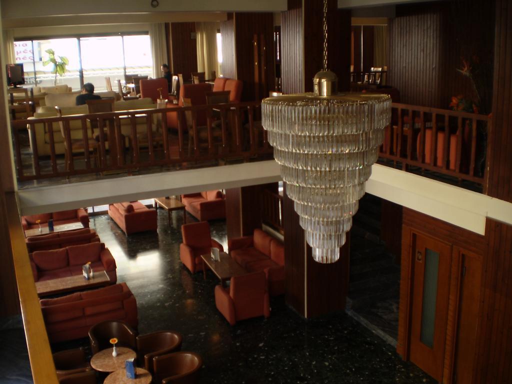 Asteras Hotel Larissa Exterior photo